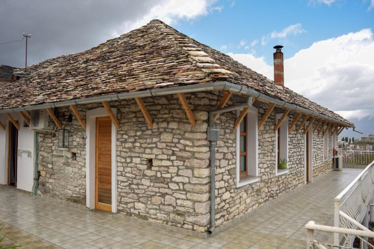 Sokaku I Te Marreve Guesthouse Gjirokastra Kültér fotó