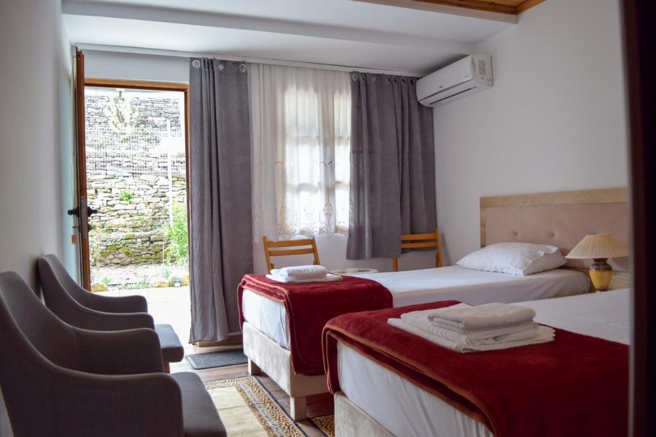 Sokaku I Te Marreve Guesthouse Gjirokastra Kültér fotó