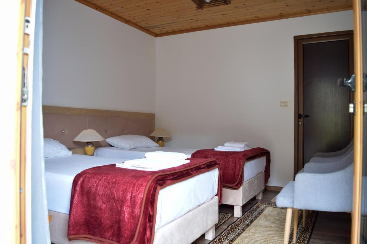 Sokaku I Te Marreve Guesthouse Gjirokastra Kültér fotó