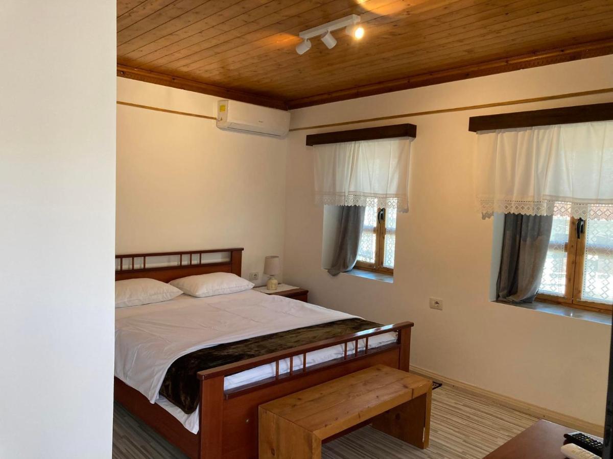 Sokaku I Te Marreve Guesthouse Gjirokastra Kültér fotó