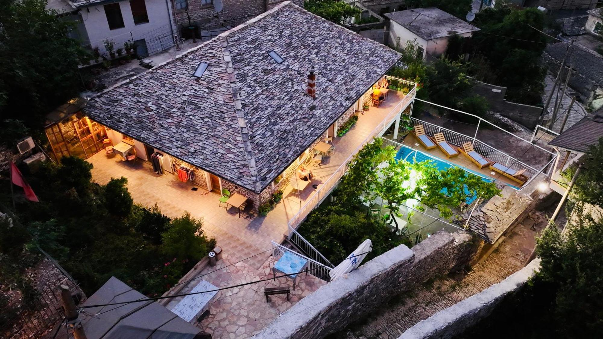 Sokaku I Te Marreve Guesthouse Gjirokastra Kültér fotó